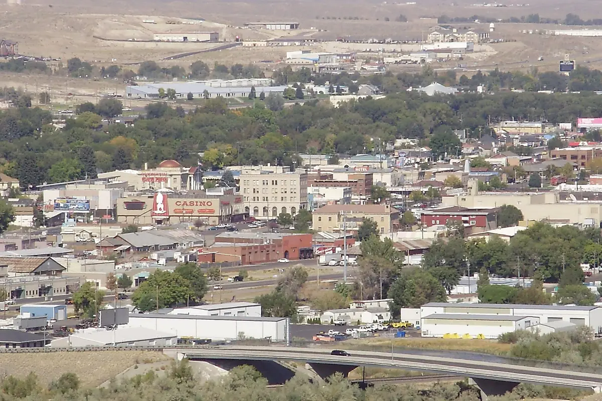 Downtown Elko, Nevada seen from a bluff to the south, with the Interstate 80 bridge in front